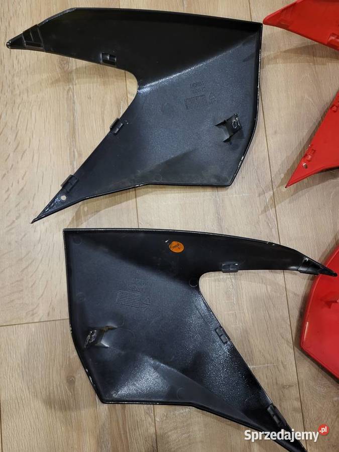 Owiewkiosłony bok DERBI Mulhacen 125 Sandomierz