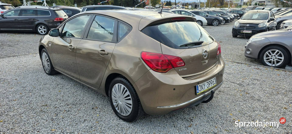 Opel Astra LPG Ważne 10latLIFTING Gwarancja w garażowany Świdnica sprzedam