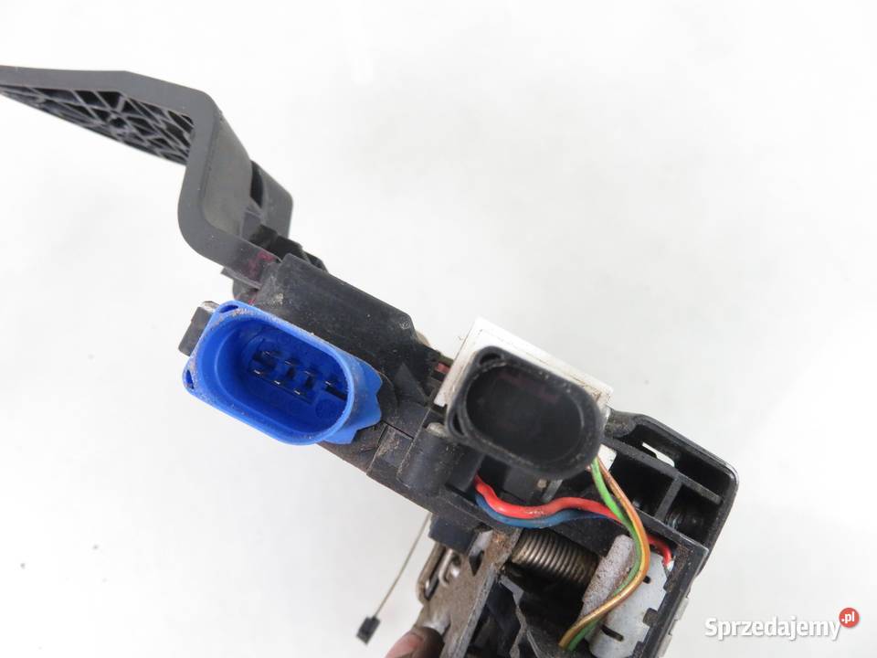 ZAMEK PRAWY TYLNY VW TOUAREG I 7L0839016B