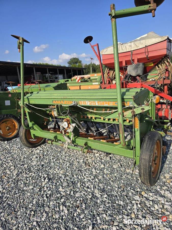 Siewnik zbożowy AMAZONE D825 SPECIAL łódzkie