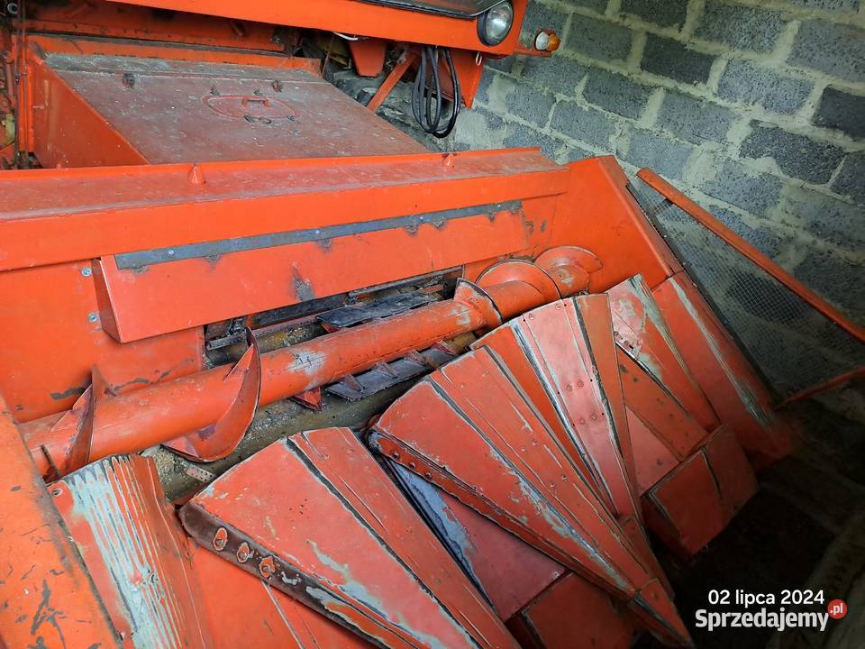 Bizon Z056 przystawka do kukurydzy Oros Zbożowe