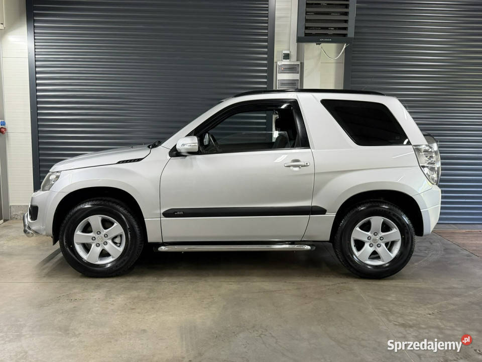 Suzuki Grand Vitara 70tyśkm salon cała oryginał Rok produkcji 2013 Chechło