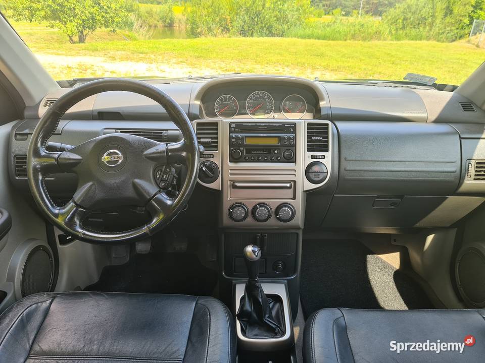 Nissan XTrail 25 benzyna 4WD Skóry 2 sztuki w Olsztyn