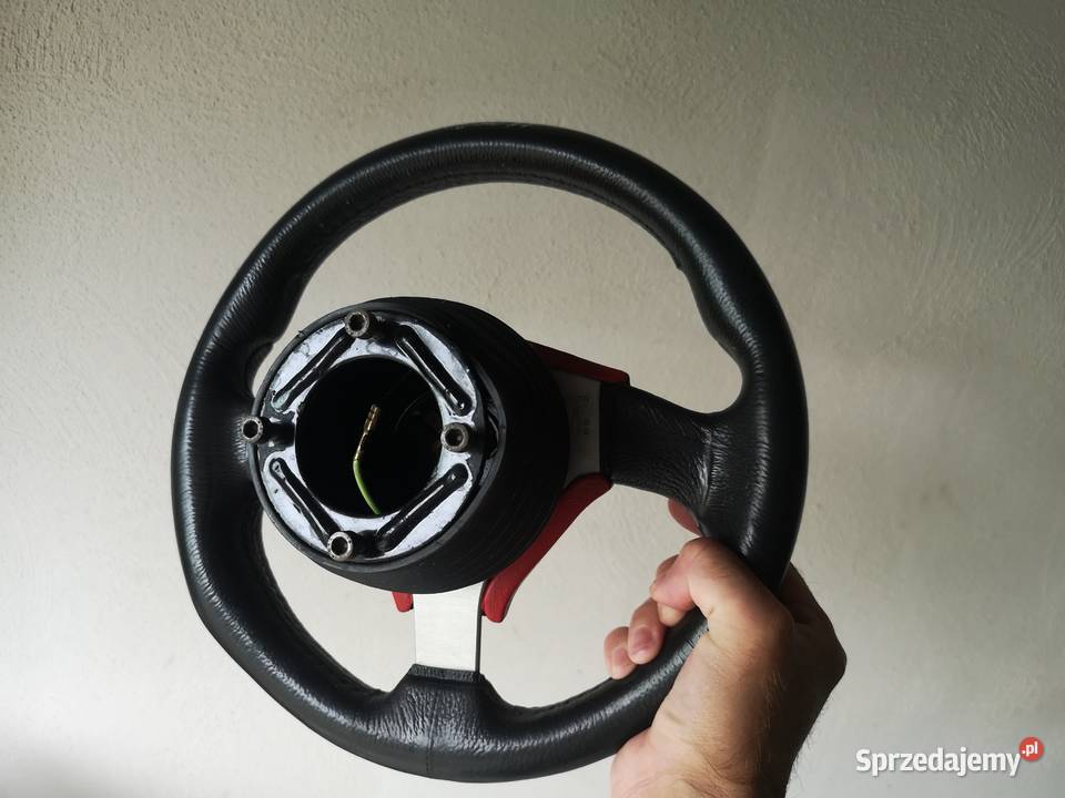 Skorzana sportowa kierownica z naba Victor Kętrzyn