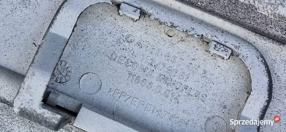 MERCEDES AKLASA W169 ZAŚLEPKA HAKA ZDERZAK PRZÓD osobowe Pozostałe Bieleń