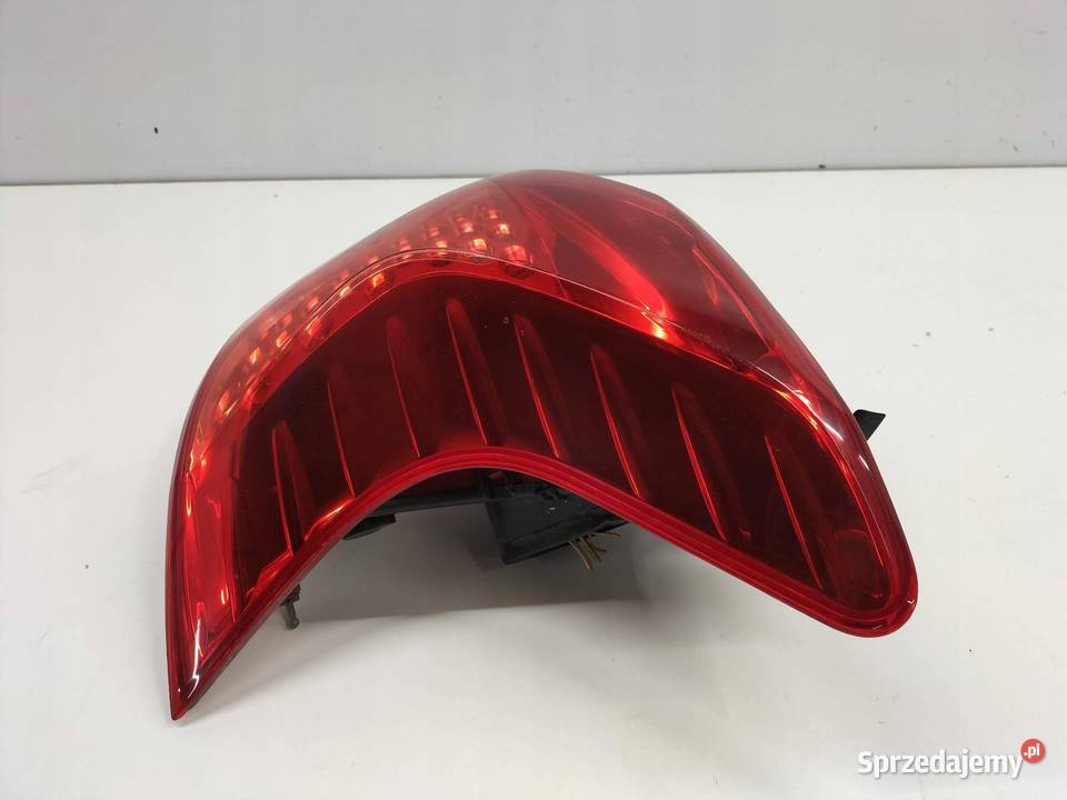 LAMPA TYŁ PRAWA EU Peugeot 3008 I 20092016