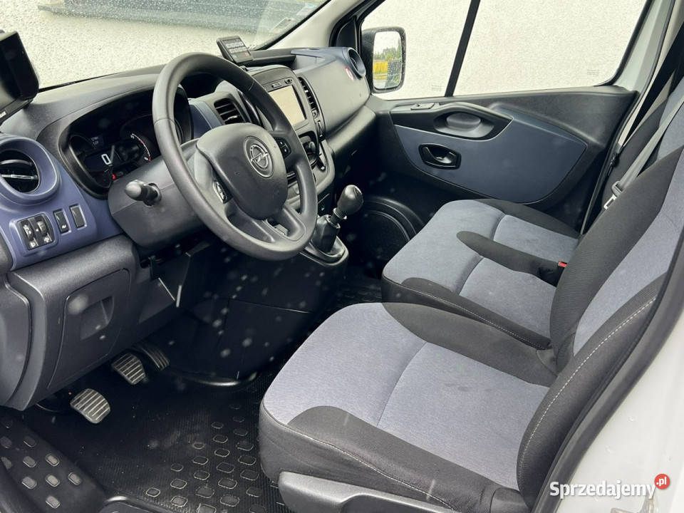 ambulansy Opel Vivaro Opel Vivaro Kontener centralny zamek