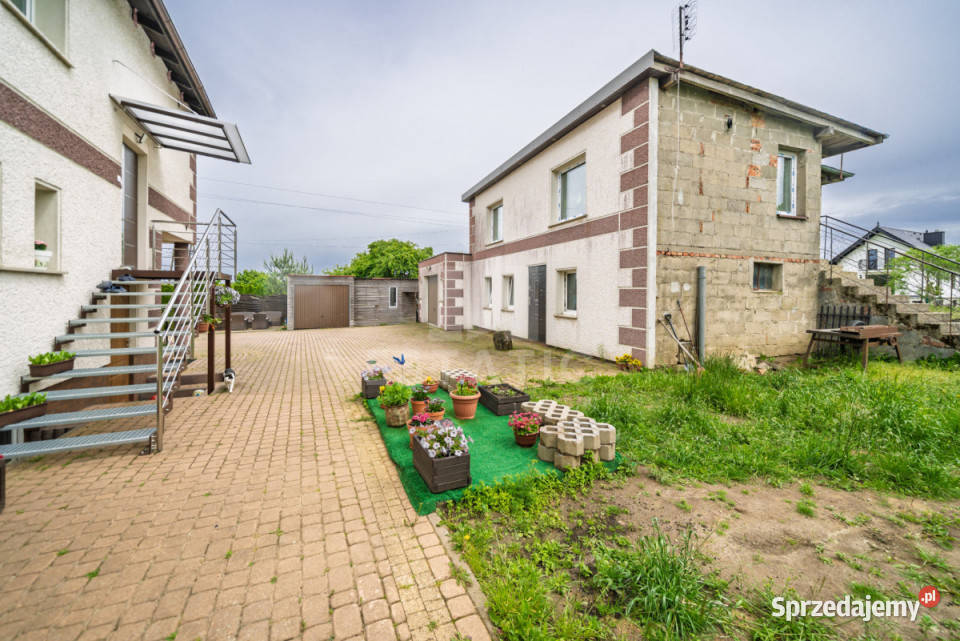 Dom wolnostojący sprzedam 250m2 Barłomino Ofiar 4000zł/m2 Domy