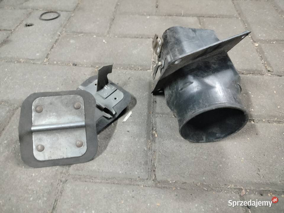 Obudowa przepustnicy plus klapy fiat 126p Pszczyna