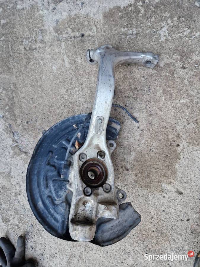 Audi S4 B6 Zwrotnica kopyto prawy przód Złotoryja