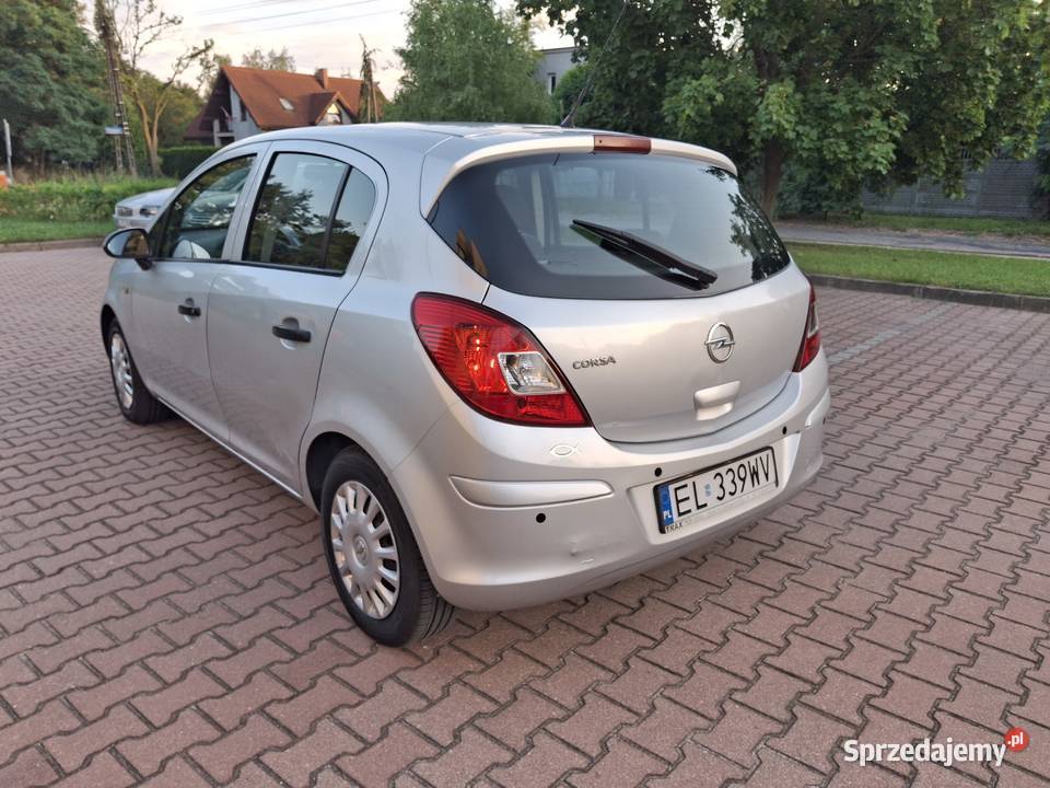 Opel Corsa D 10 z gazem 201112 stan Rok produkcji 2011 Łódź