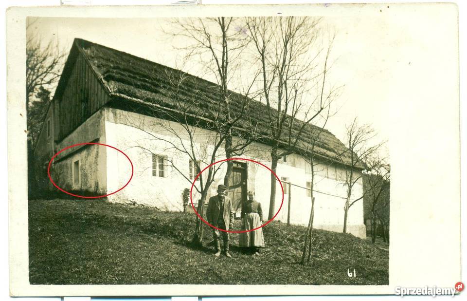 Stara fotografia dom zabudowania wieś rodzina Ostrów Wielkopolski