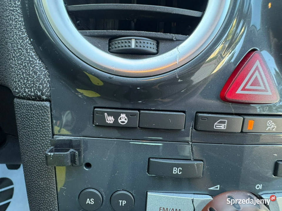 Opel Corsa Opel Corsa D 14B 2012 Klimatyzacja mazowieckie