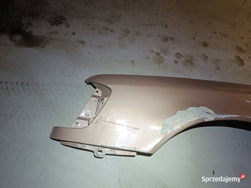Błotnik Mercedes W124 Przedni Lewy oryginał do sprzedam