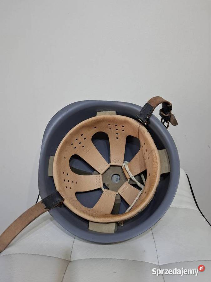 Polski hełm stalowy wz67 wojskowy 1975 Kraków