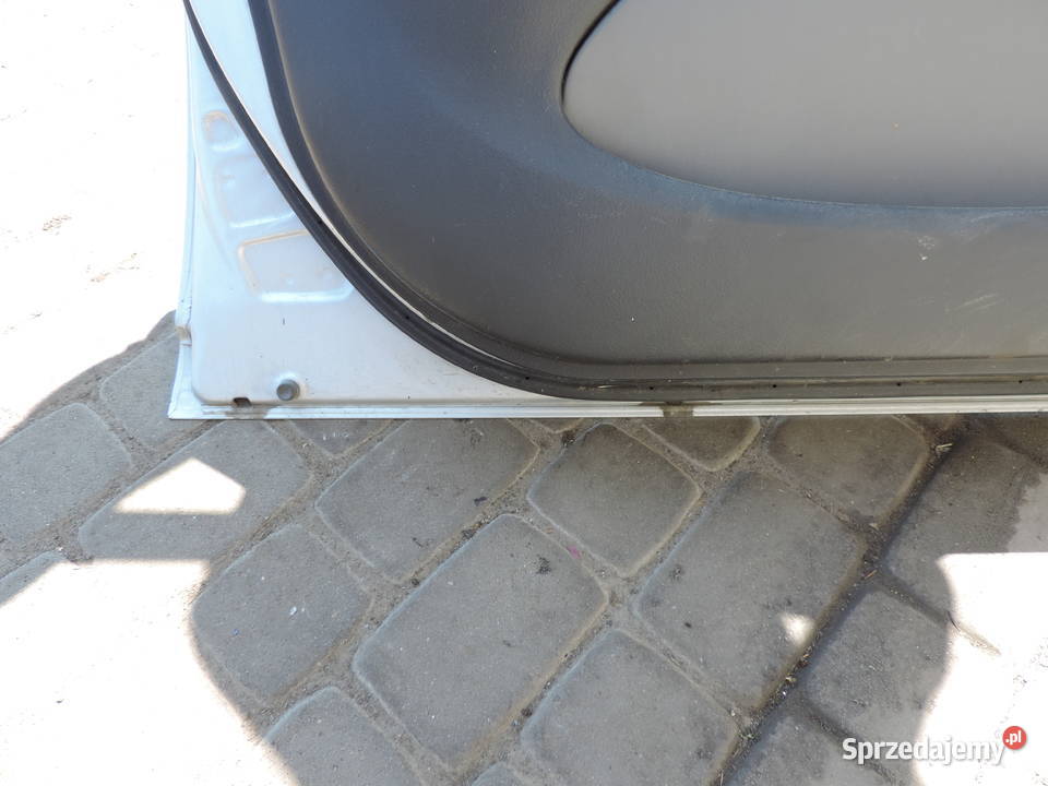 TOYOTA YARIS I HB FL 5D KOLOR 199 DRZWI LEWY Drzwi Nowy Sącz