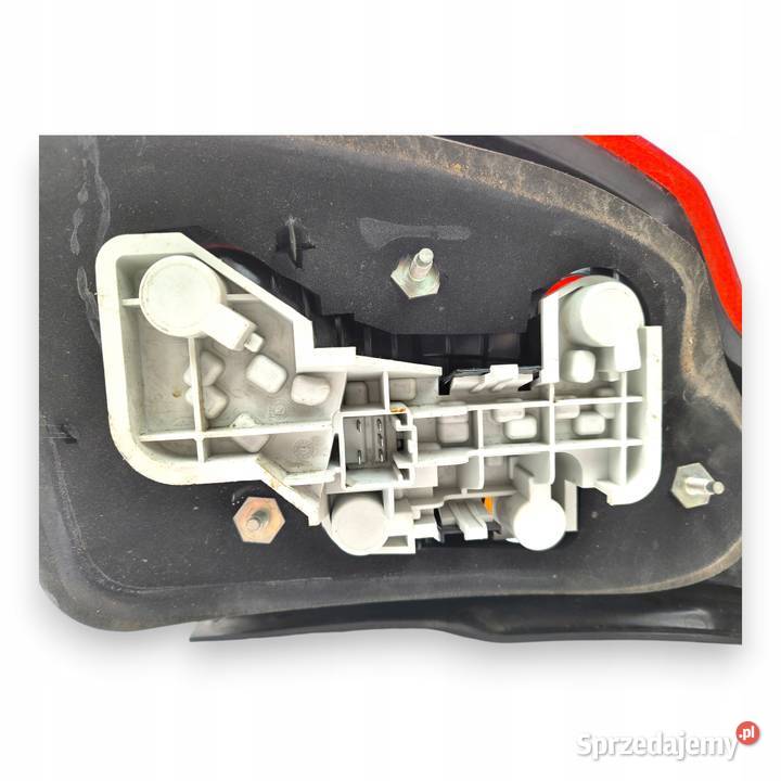 LAMPA PRAWA Volvo V50 I LIFT 20072012 tylna lubelskie Chełm
