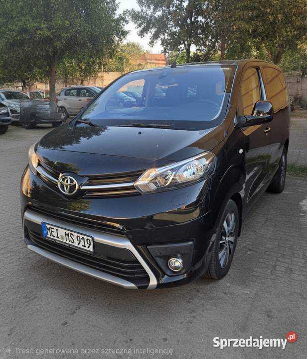 Toyotaa proace 8 osobowa sprzedam