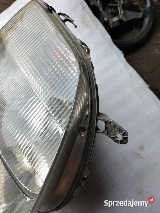 LAMPA PRAWA OPEL AGILLA Kamień-Kolonia sprzedam