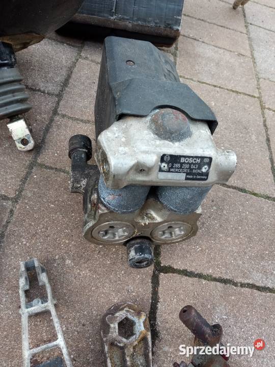 Mercedes w124 124 sedan części pompa ABS kolumna Słupsk