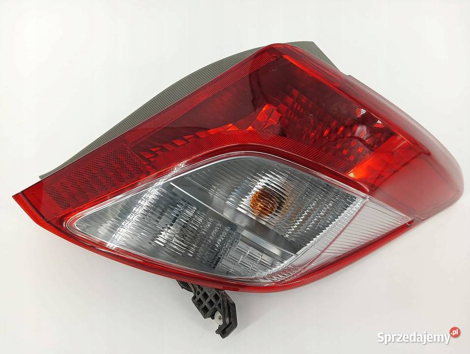 LAMPA TYŁ PRAWA Toyota Yaris III 20112020
