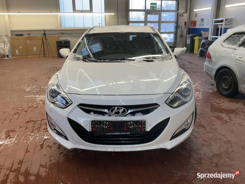 Hyundai i40 16 benzyna 135 Ostrowiec Świętokrzyski
