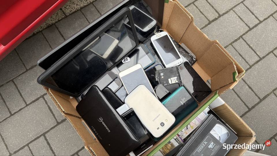 Zestaw mix filmy dvd gry pc 2 ksiazki zabawki mazowieckie