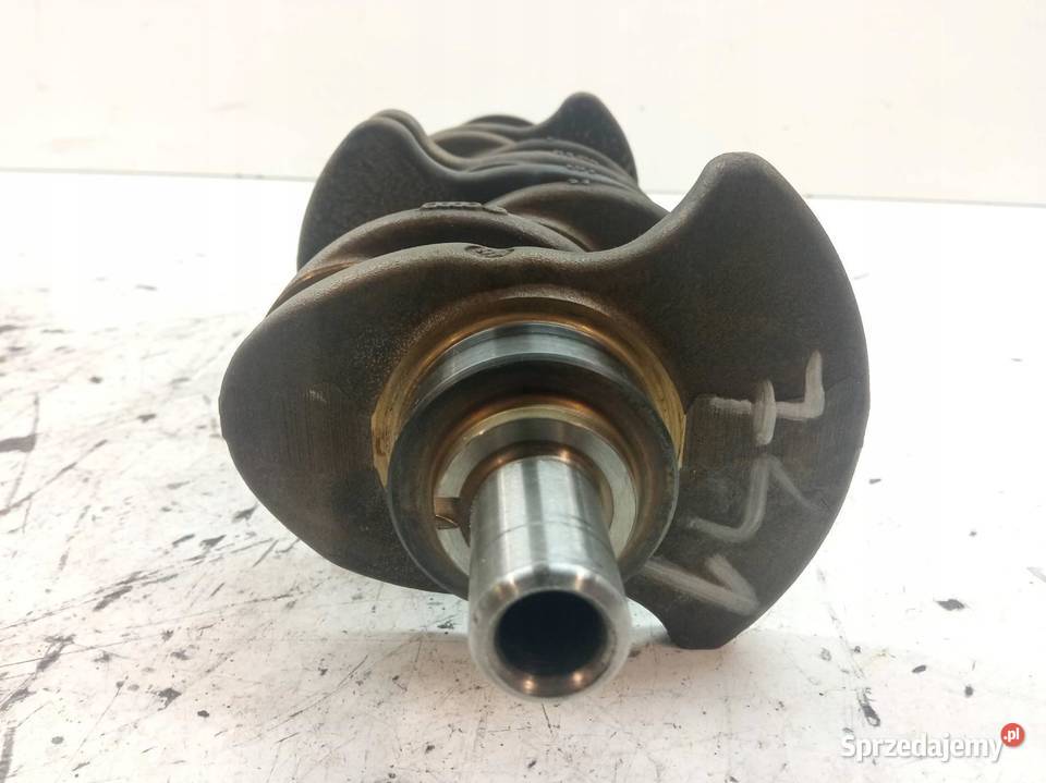 WAŁ KORBOWY 14 TSI VW Volkswagen Passat VII Rok produkcji 2013