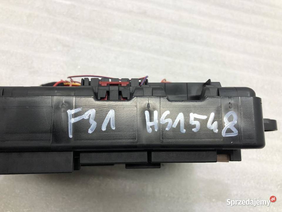 SKRZYNKA BEZPIECZNIKÓW BMW F30 F31 9337880 Skrzynki bezpieczników