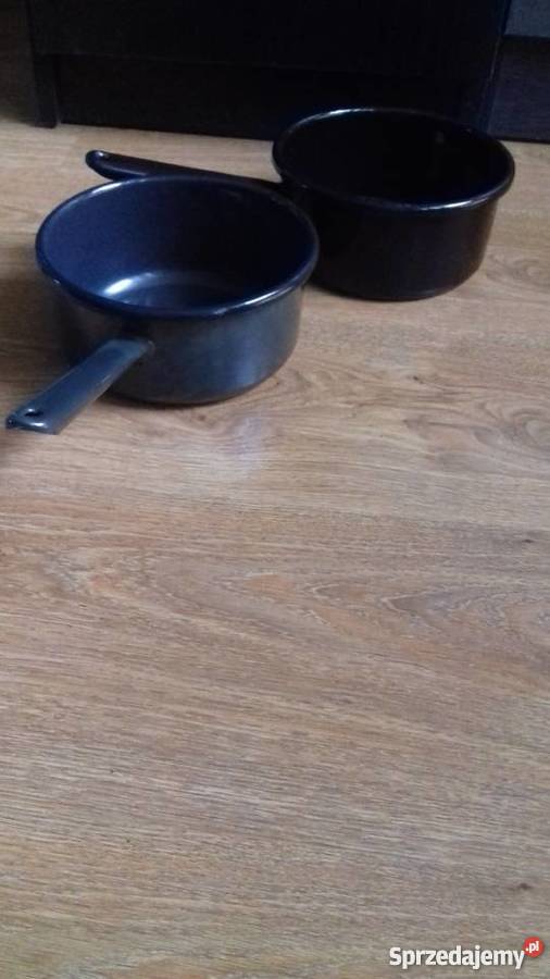Garnki sprzedam