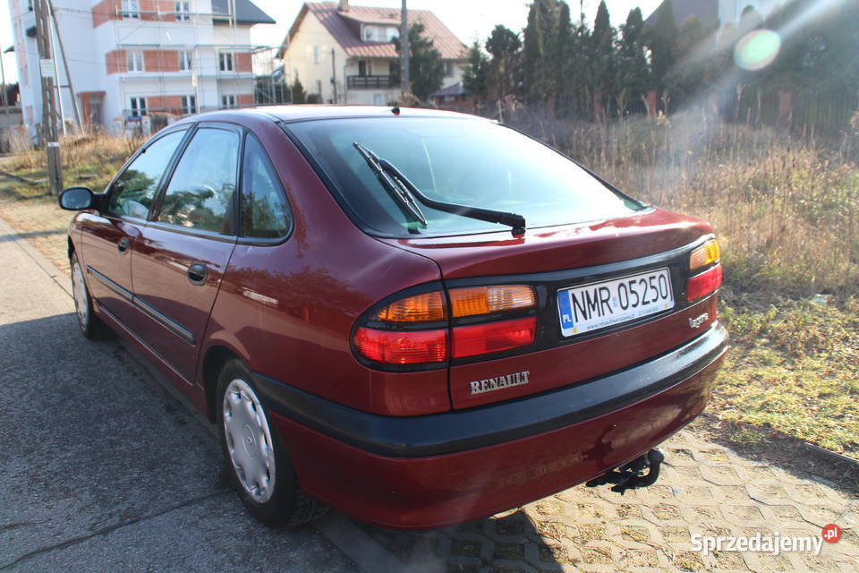 Renault Laguna 1 18 16v z 2000 roku zdrowa klimatyzacja Warszawa sprzedam