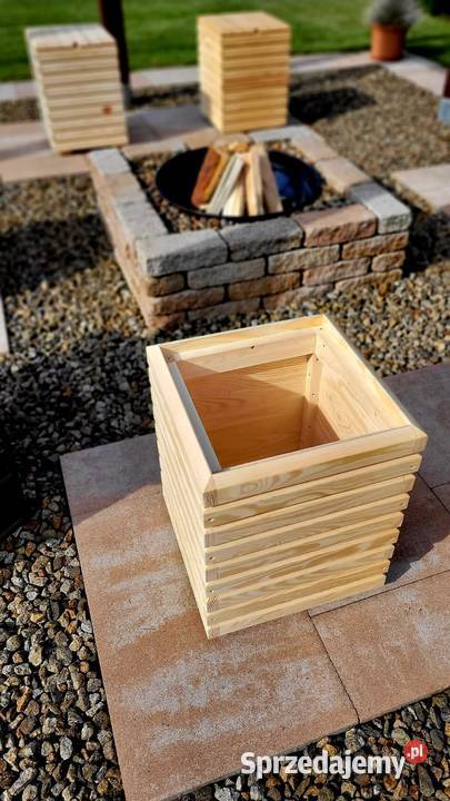 Siedzisko ogrodowe drewniane tarasowe pufa drewno Krzesła ogrodowe Kalety