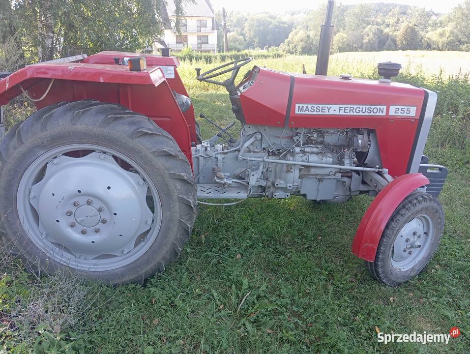Massey Ferguson 255