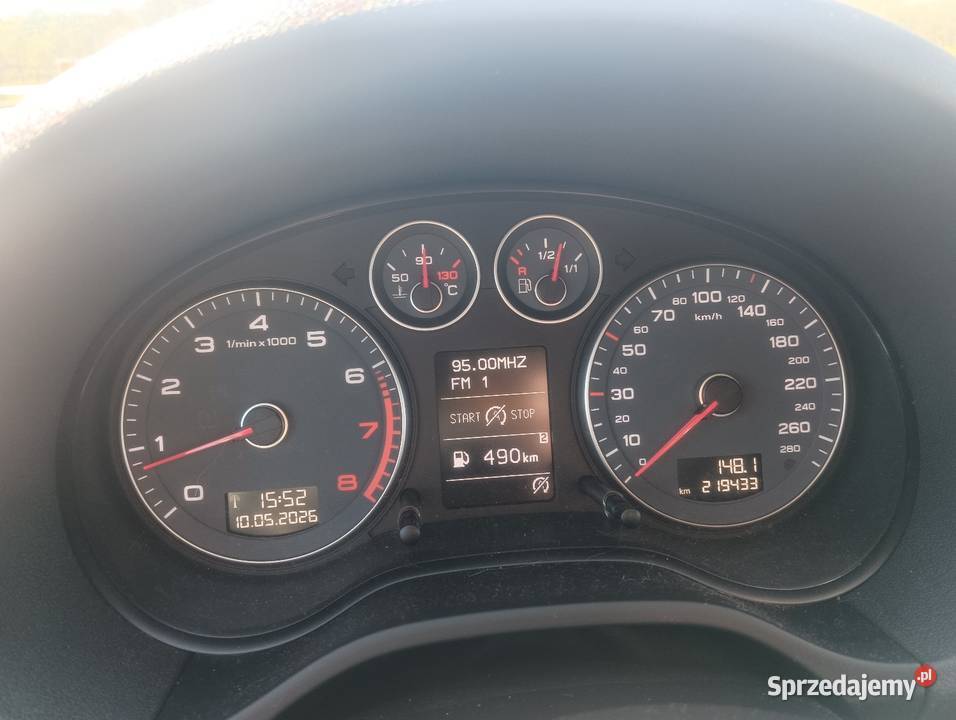 Audi A3 8P 14 TFSI 2010 dwa komplety kół bez bluetooth sprzedam