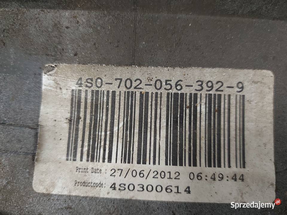 VOLVO C30 12r zderzak tył Kielce