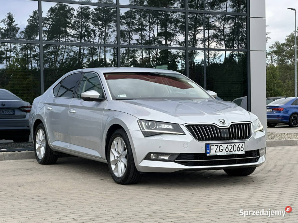 koda Superb EleKlapa Skóra Xenon Navi Grzane kurtyny powietrzne Kąty Opolskie