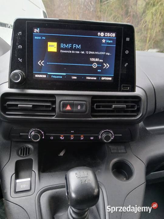Peugeot Partner lekko uszkodzony klima navi mały manualna śląskie Częstochowa