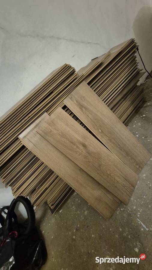 Panele używane kolor beżowy Podłogi i parkiety Proszowice