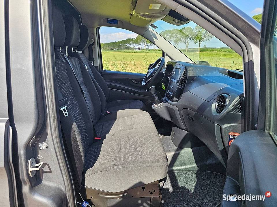 MercedesBenz VITO 110 L2 chłodnia LED 4x2 2021 Samochody dostawcze pomorskie