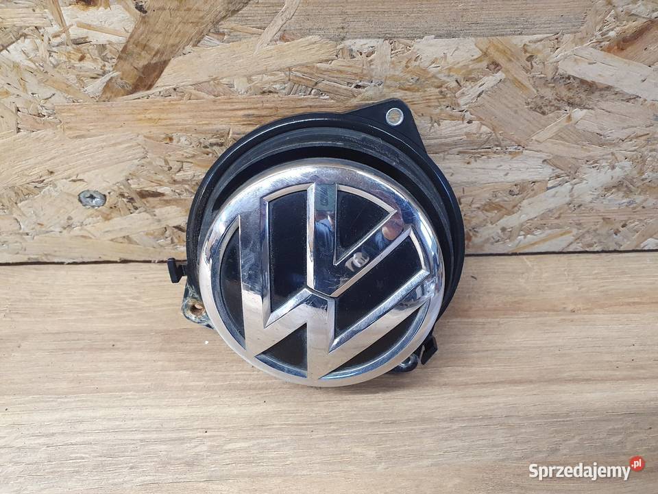 VW PASSAT B8 KLAMKA EMBLEMAT KLAPY BAGAŻNIKA TYŁ