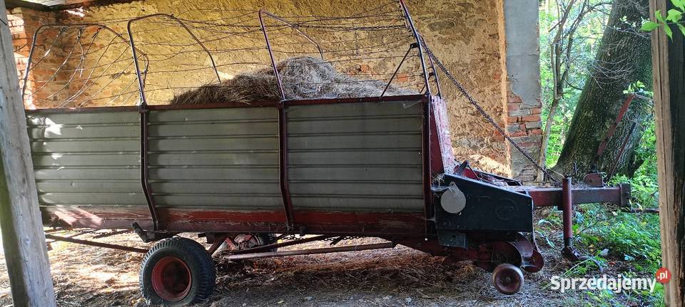 Przyczepa samozbierająca uszkodzony