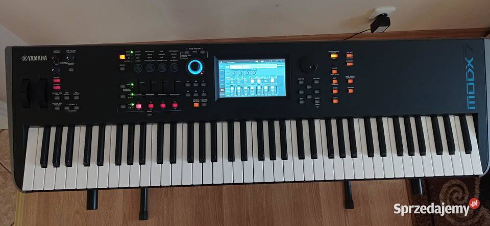 Yamaha MODX7 dodatki Olszak Pack kufer statyw Fajsławice