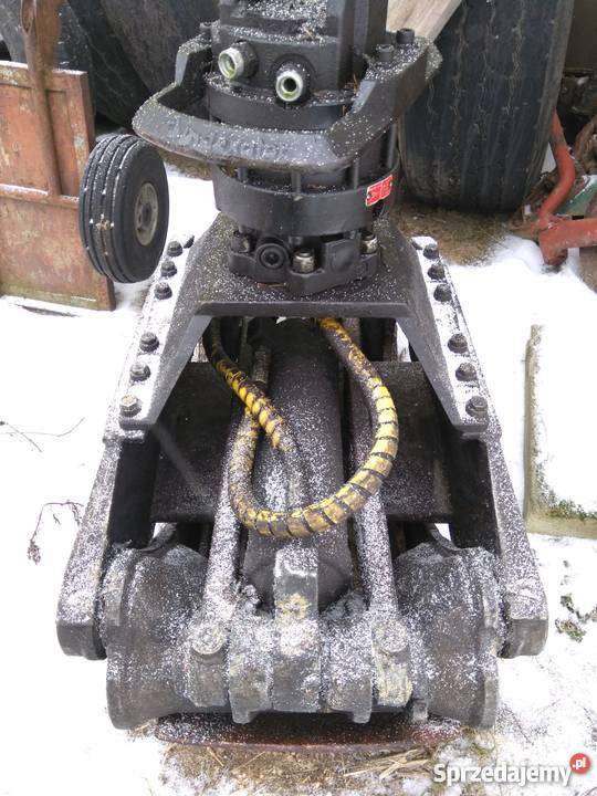 Chwytak do drewna z rotatorem