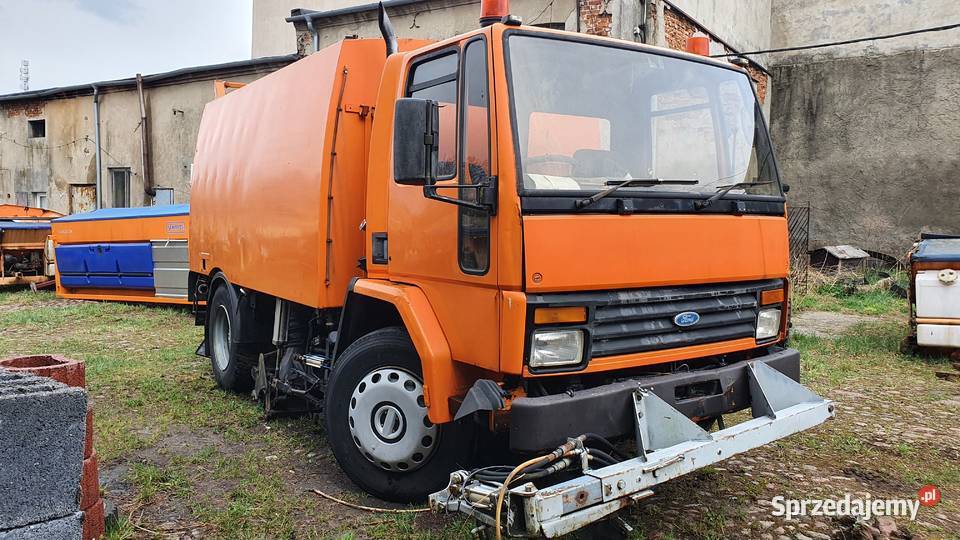 Ford Cargo 1313 zamiatarka uliczna Złoczew