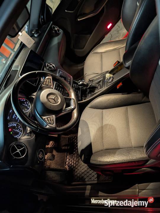 Mercedes A180 16 Benzyna Czarny Mat Panamericana łódzkie Raków Duży