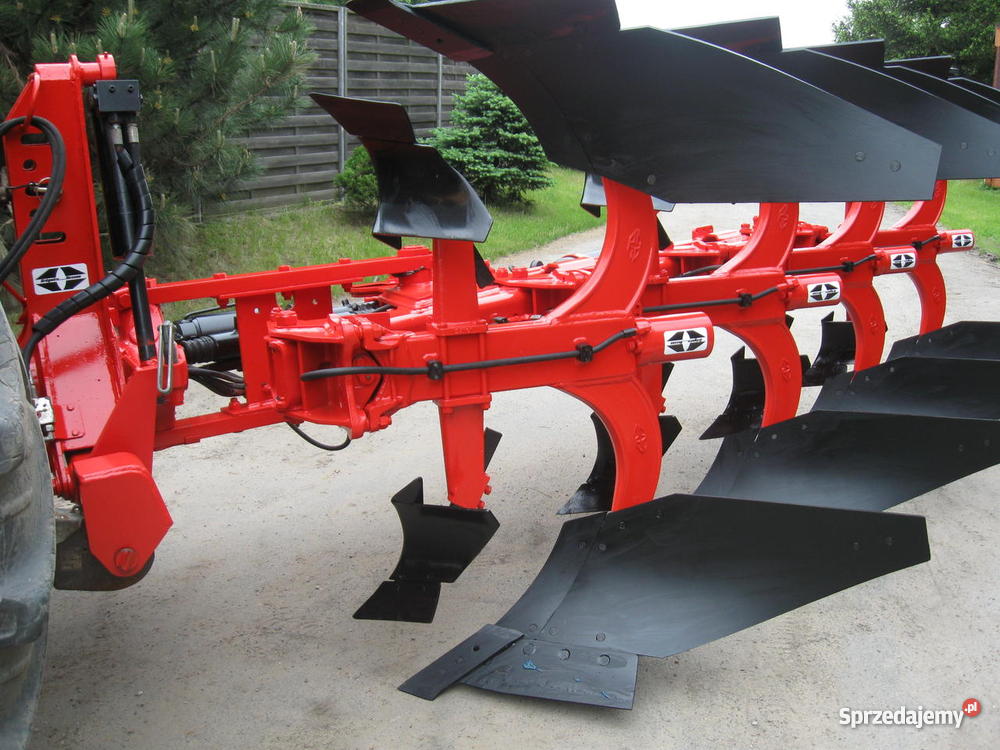 Pług 4 skibowy Gregoire Besson z nonstopem hydra