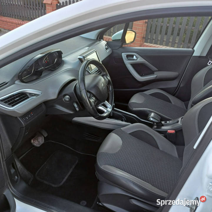 Peugeot 2008 12 110 Automat Navi Solardach I szyberdach Suchorzew
