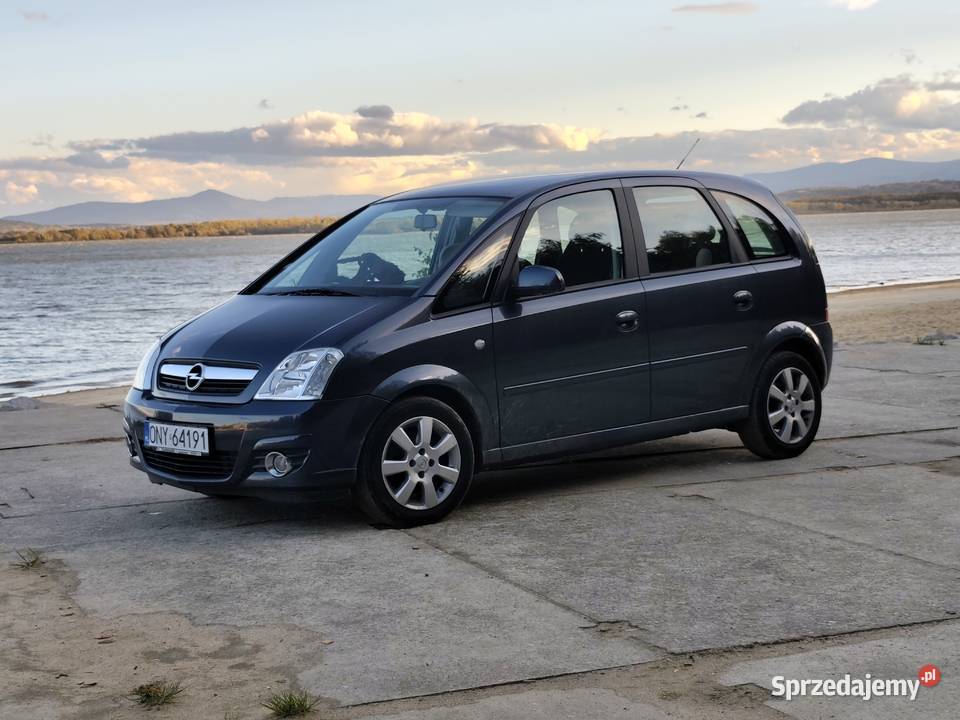 18 Benzyna 125 Super Wyposażenie Mały Przebieg Nysa