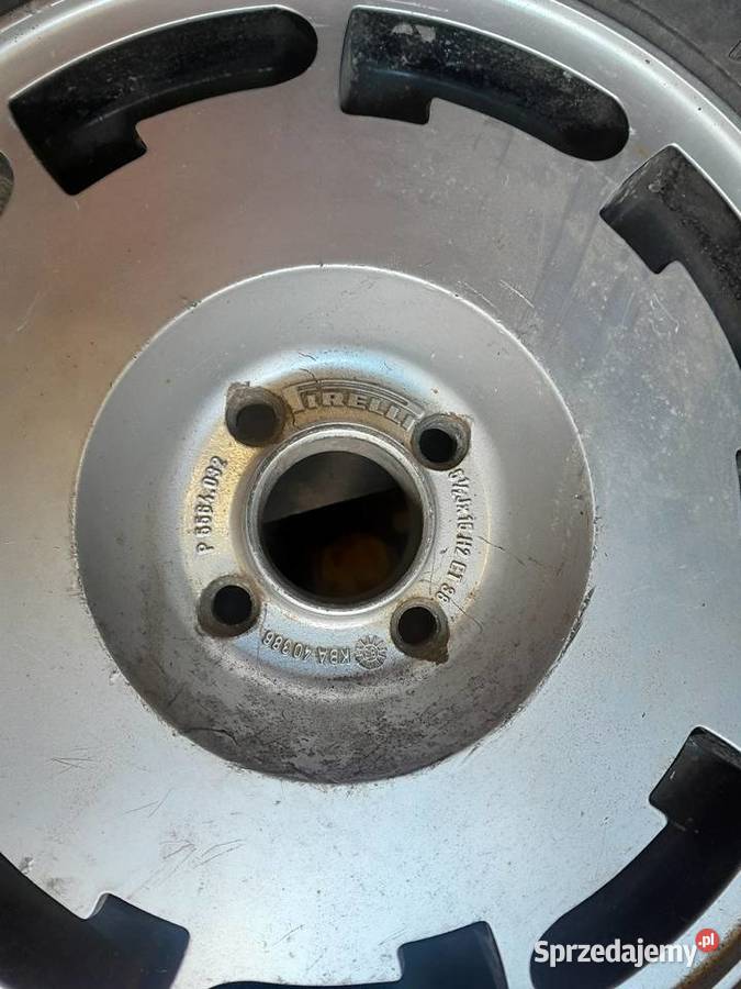 Felgi aluminiowe 15 do golfa 1 2 PIRELLI aluminiowe Koluszki