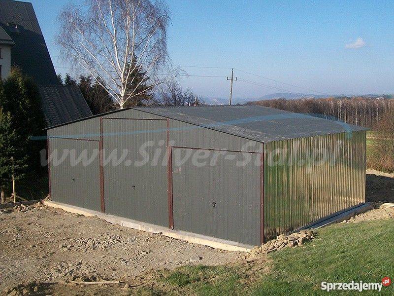 Garaż blaszany magazyn 9x6 bramy uchylne blacha